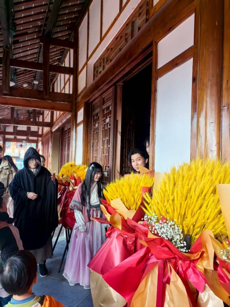 沉浸赋能：泸定县景区演艺的差异化突围之路